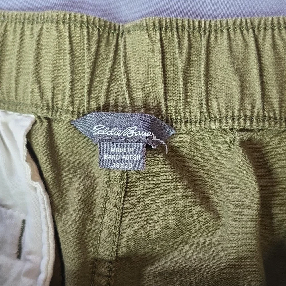 Eddie Bauer Olive Men's Casual Pants Flat Front Straight Leg Cotton Pockets 38